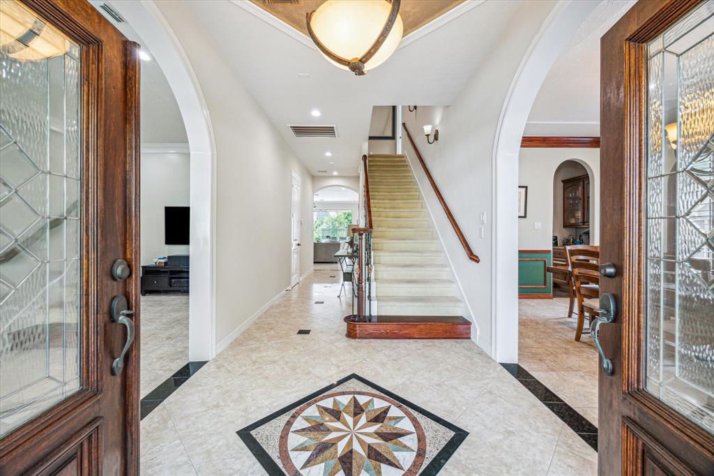 1015 W 41st Street