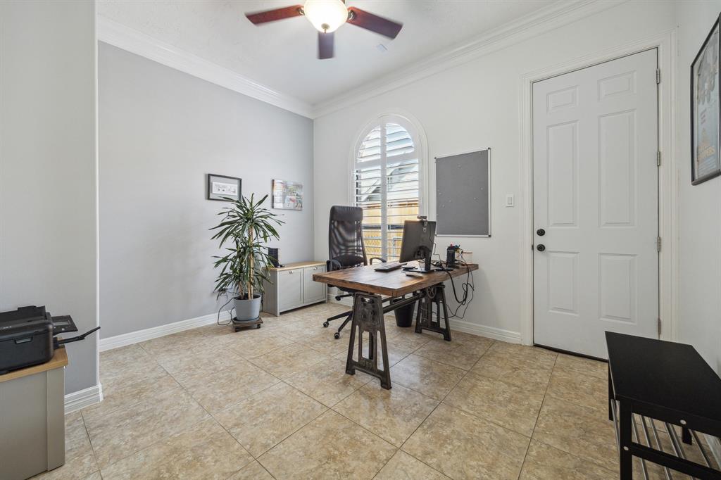 1015 W 41st Street