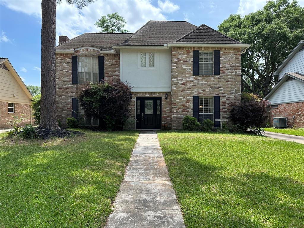 20311 Warrington Drive, Katy, Texas image 2