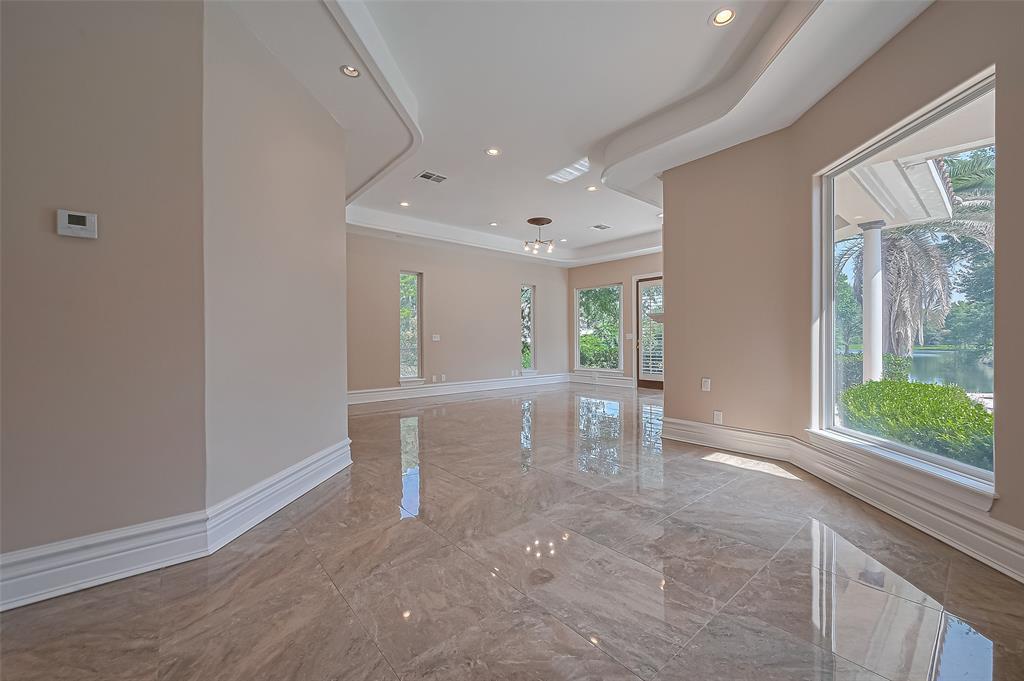8522 Haven Trail, Tomball, Texas image 15