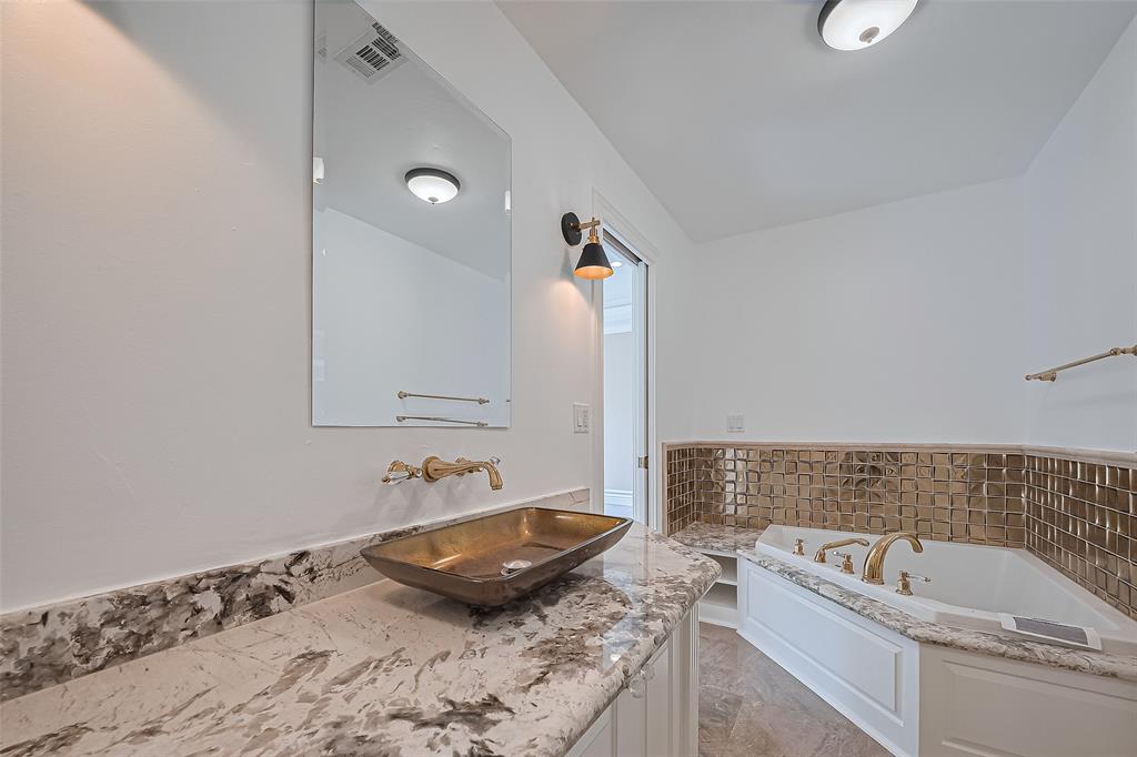 8522 Haven Trail, Tomball, Texas image 36