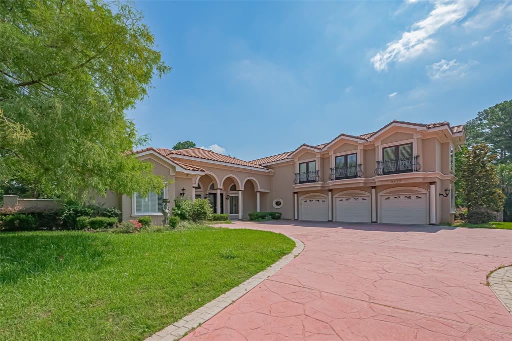 8522 Haven Trail, Tomball, Texas image 1