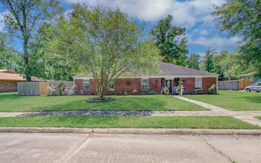 2404 Hollywood Avenue, Liberty, Texas image 1