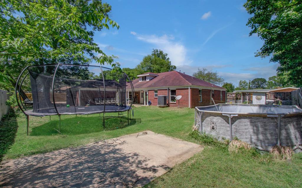 2404 Hollywood Avenue, Liberty, Texas image 24