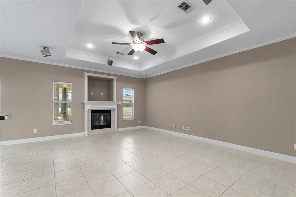 13003 Point Aquarius Boulevard, Willis, Texas image 8