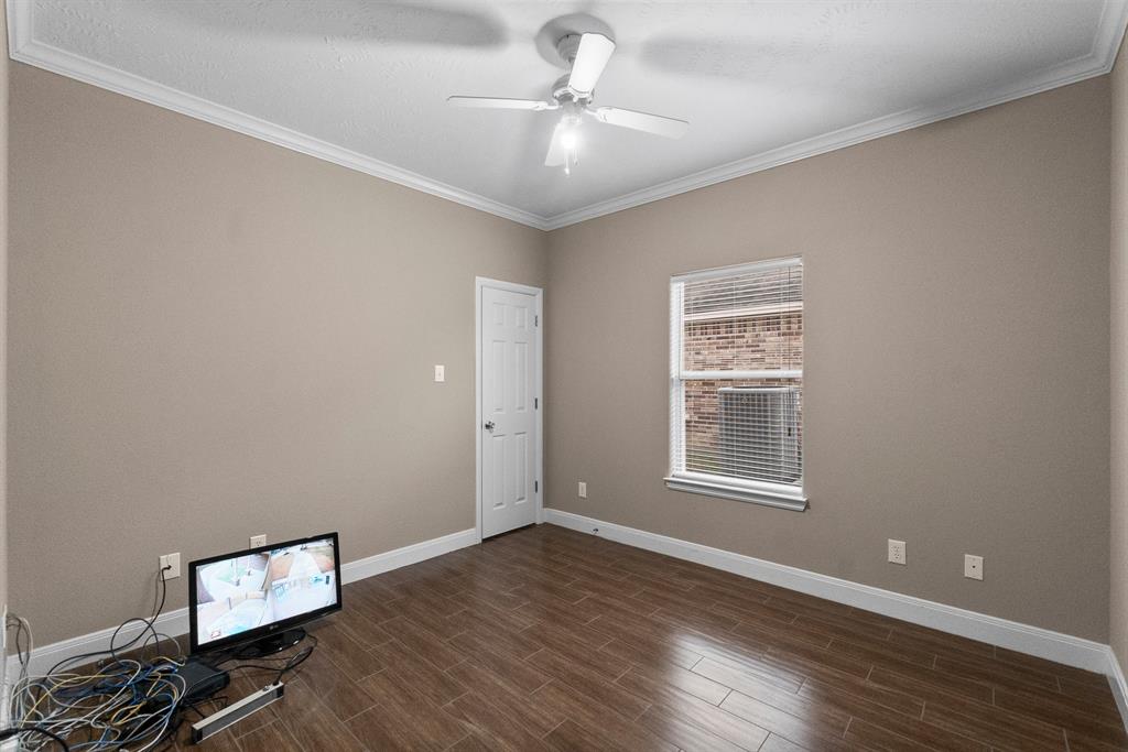 13003 Point Aquarius Boulevard, Willis, Texas image 27