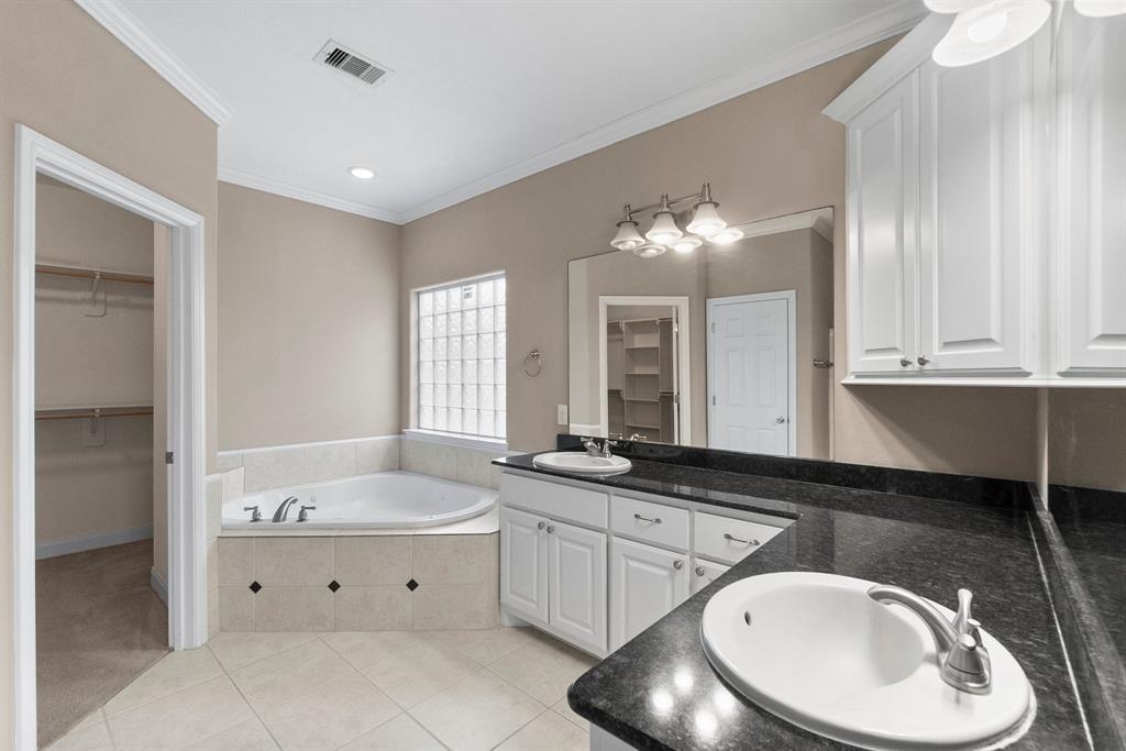 13003 Point Aquarius Boulevard, Willis, Texas image 20