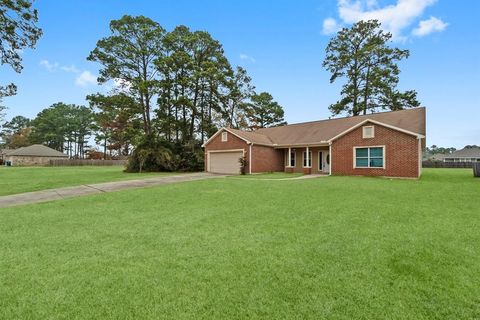 13003 Point Aquarius Boulevard Willis TX 77318
