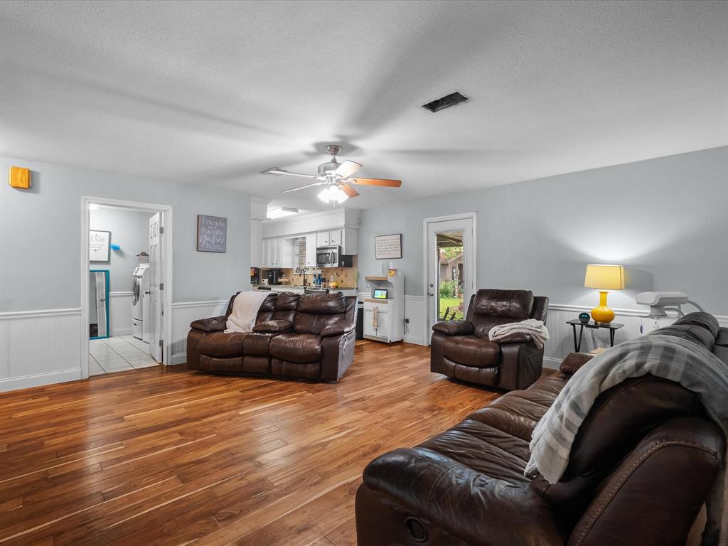 3628 Avenue E 1/2, Santa Fe, Texas image 6