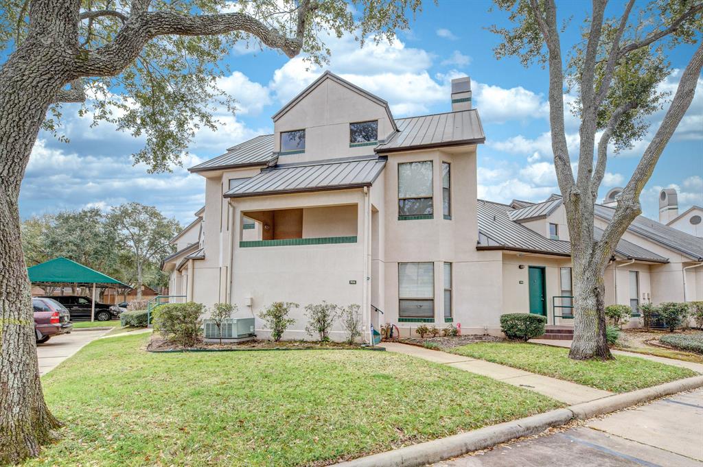 4144 Greystone Way #706, Sugar Land, Texas image 1
