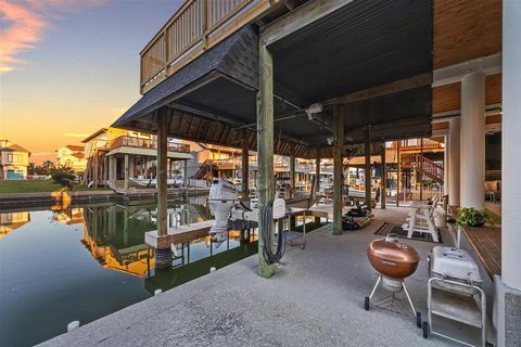A home in Tiki Island