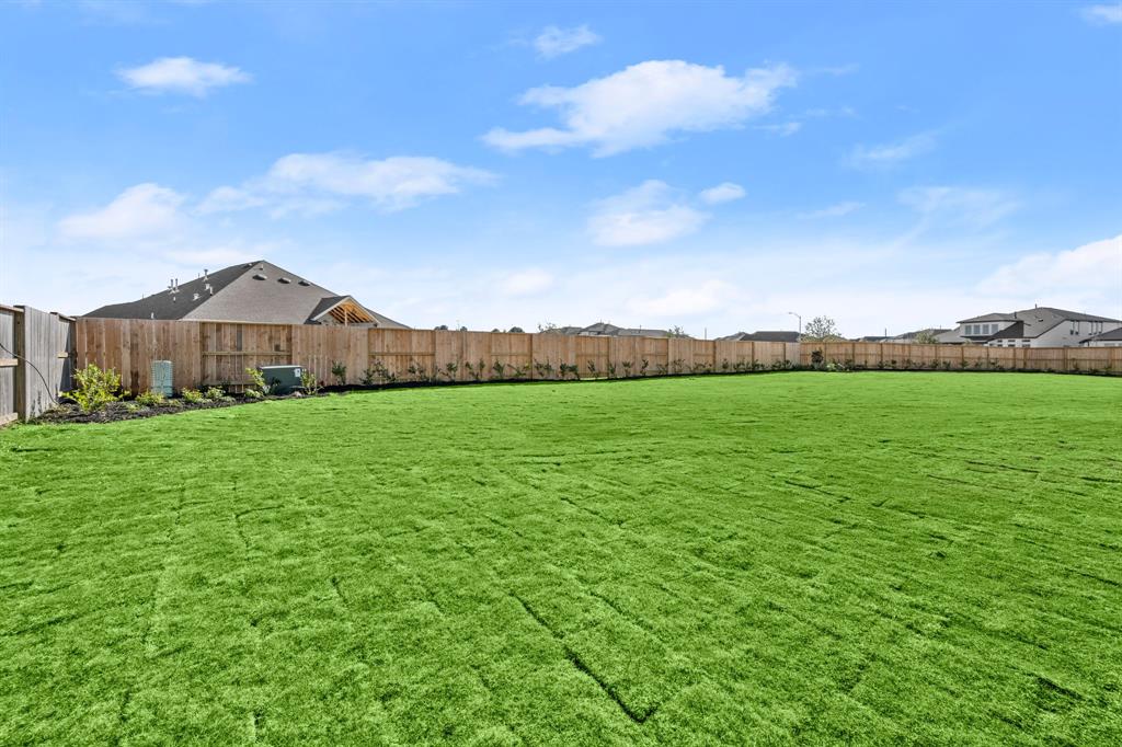 1902 Kessler Point Place, Katy, Texas image 31