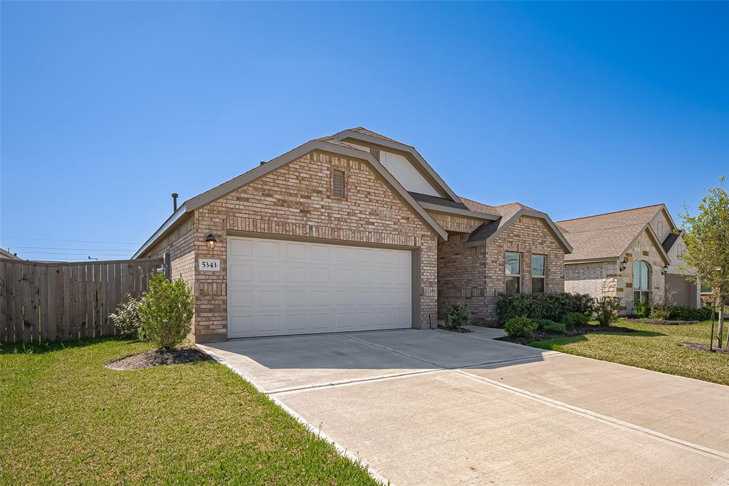 5343 Sleepy Fox Lane, Richmond, Texas image 2