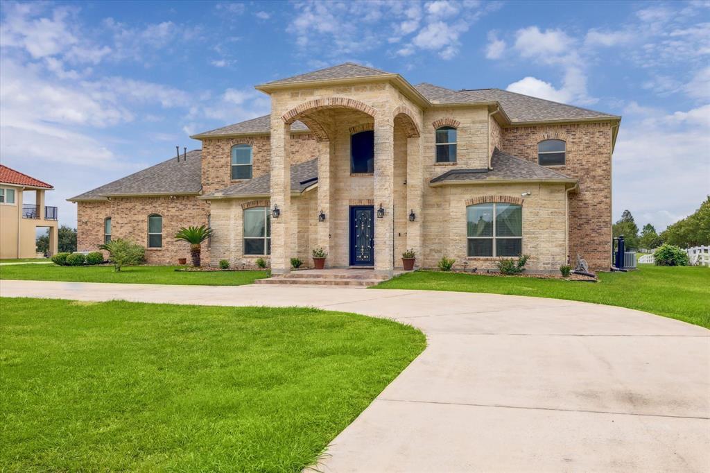 5910 Sagamore Bay Lane, Richmond, Texas image 3