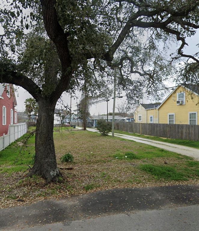 2918 Avenue L, Galveston, Texas image 1