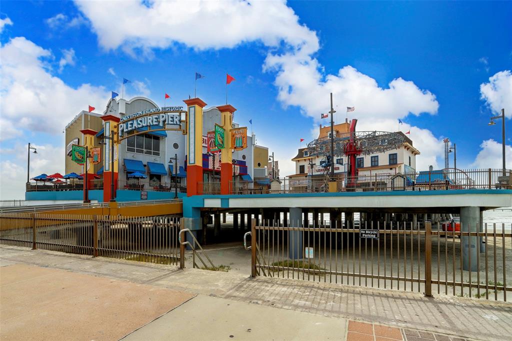 2918 Avenue L, Galveston, Texas image 4