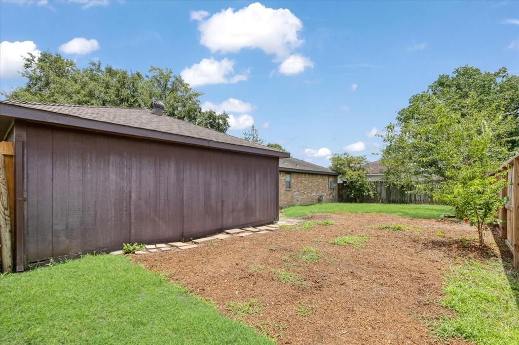 10518 Sageburrow Drive, Houston, Texas image 29