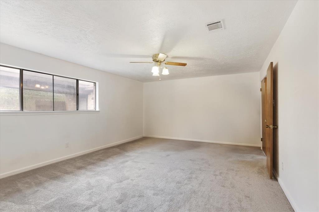 10518 Sageburrow Drive, Houston, Texas image 22