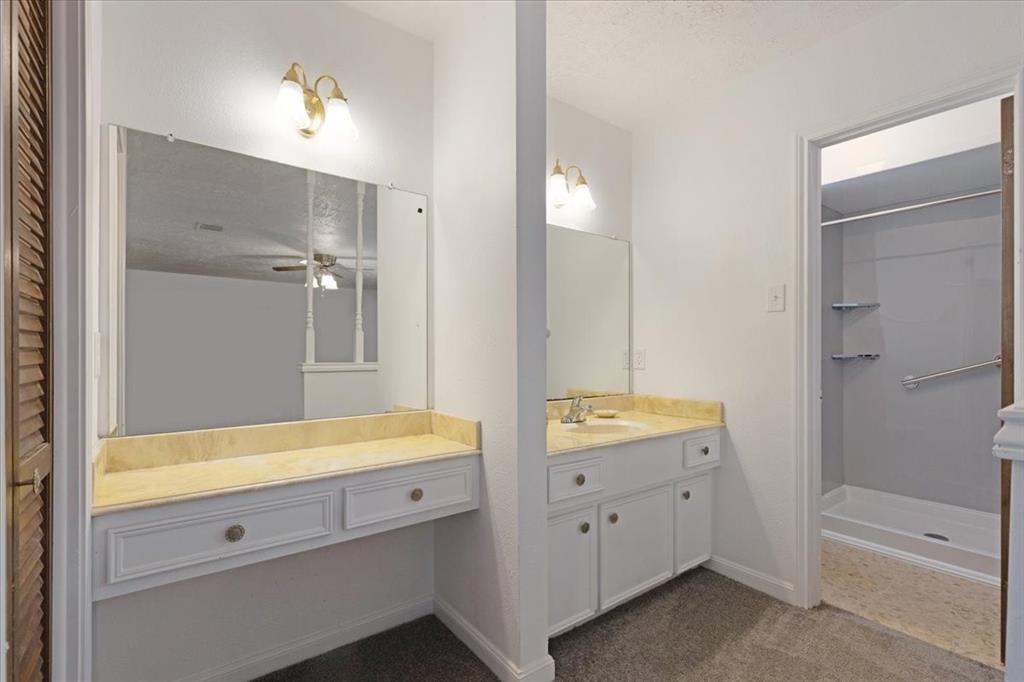 10518 Sageburrow Drive, Houston, Texas image 24