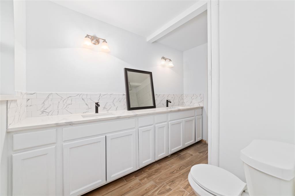 1126 Laurel Valley Drive, Houston, Texas image 13