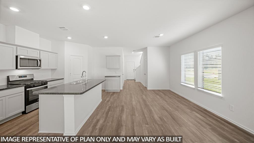 5815 Misty Eve Lane, Spring, Texas image 4
