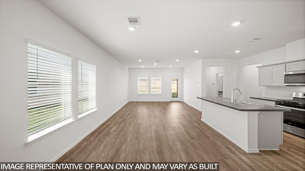5815 Misty Eve Lane, Spring, Texas image 7