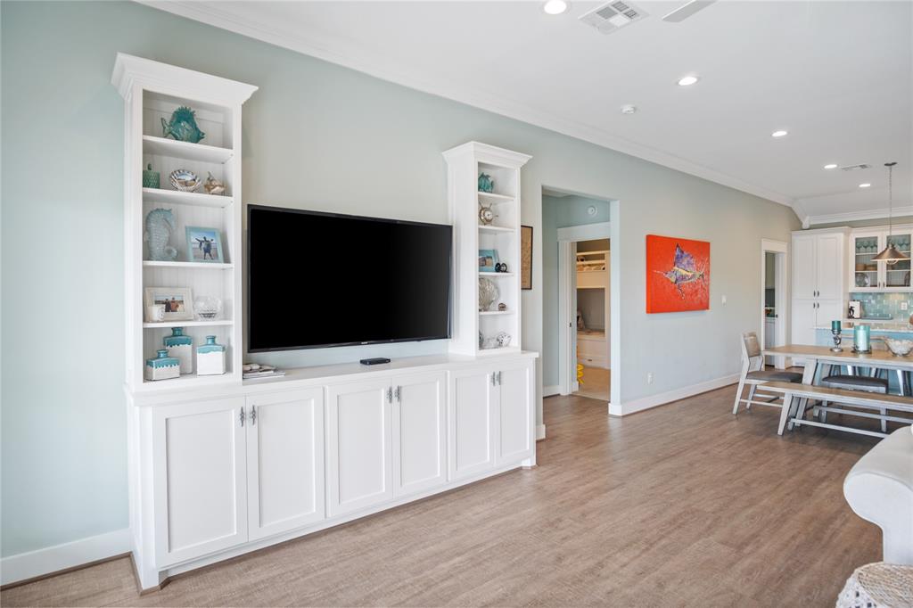 973 Sea Breeze, Crystal Beach, Texas image 18