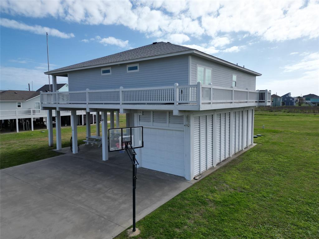 973 Sea Breeze, Crystal Beach, Texas image 3