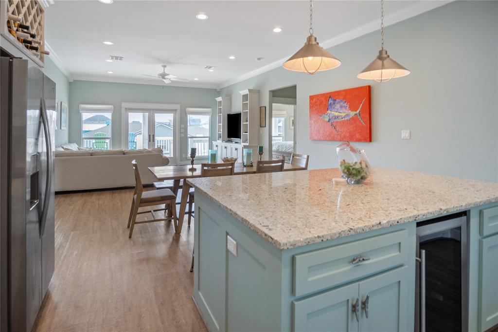 973 Sea Breeze, Crystal Beach, Texas image 17