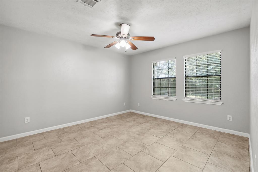 17311 Wagganner Drive, Hockley, Texas image 10