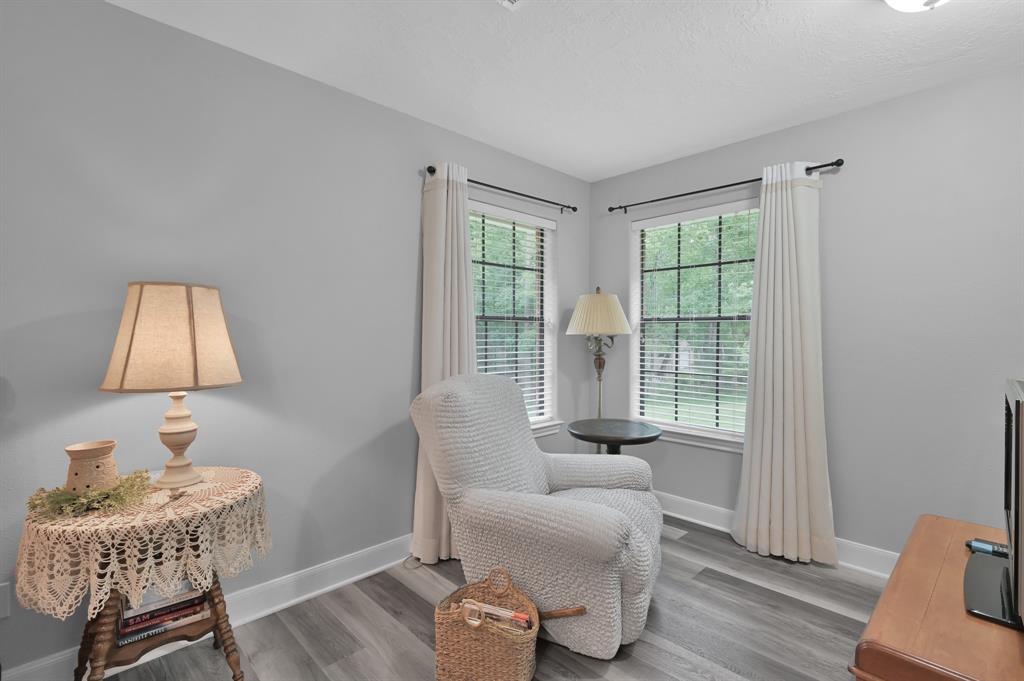 5 Highland Hollow Drive, Conroe, Texas image 11