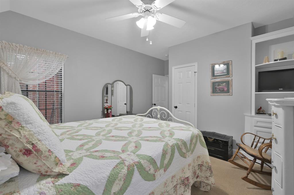 5 Highland Hollow Drive, Conroe, Texas image 16