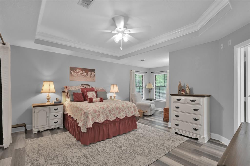 5 Highland Hollow Drive, Conroe, Texas image 10
