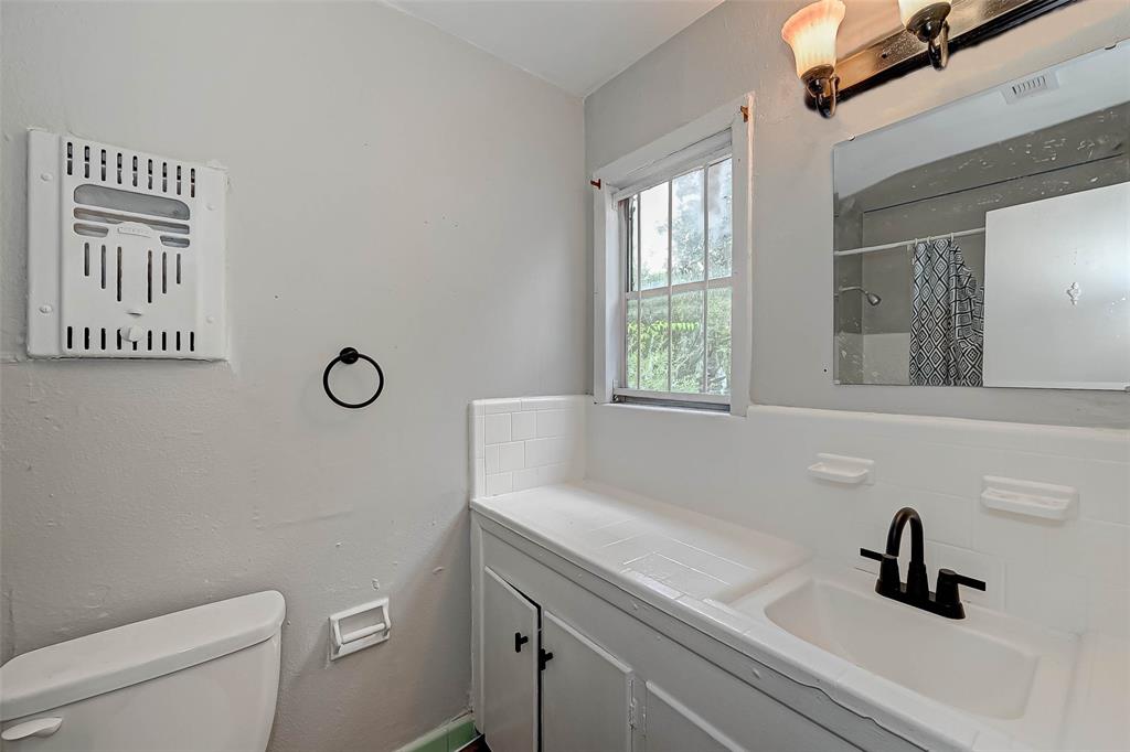 4203 Tavenor Lane, Houston, Texas image 6