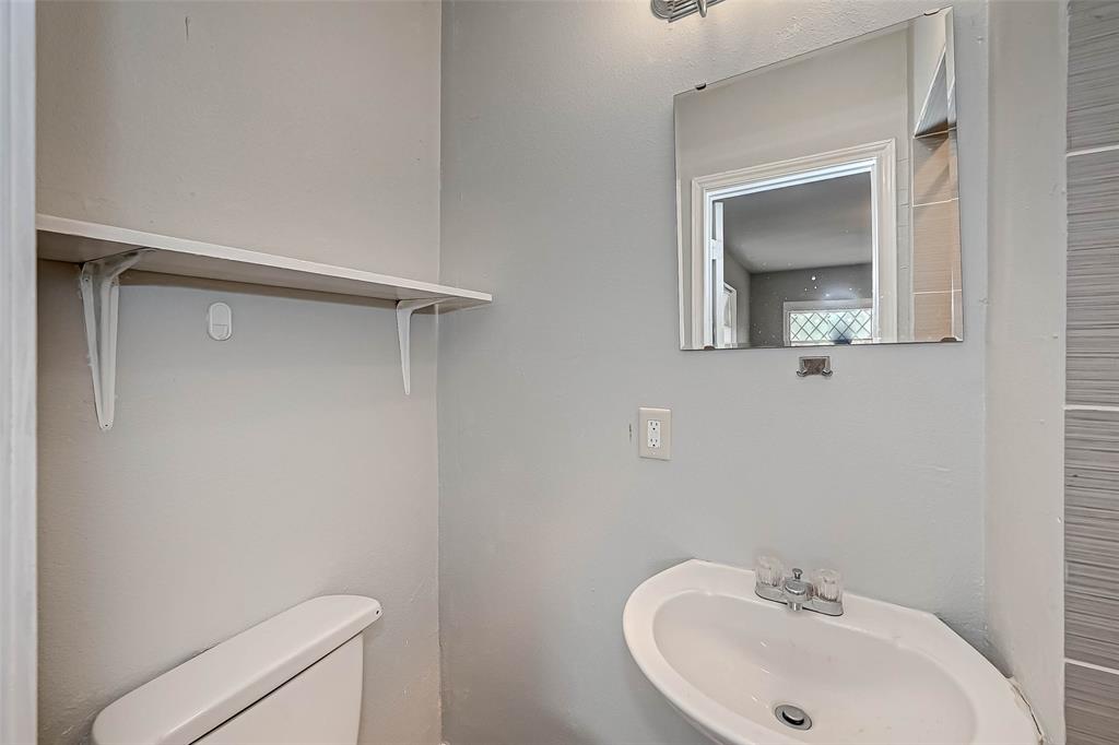 4203 Tavenor Lane, Houston, Texas image 12