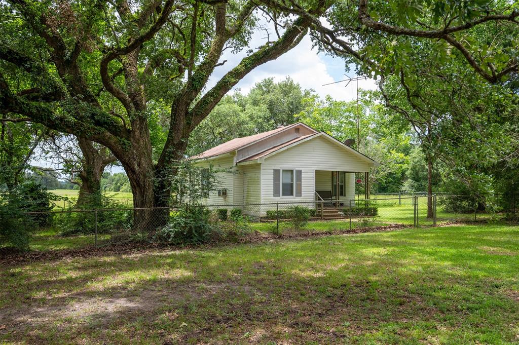 8176 Farm to Market 256 E