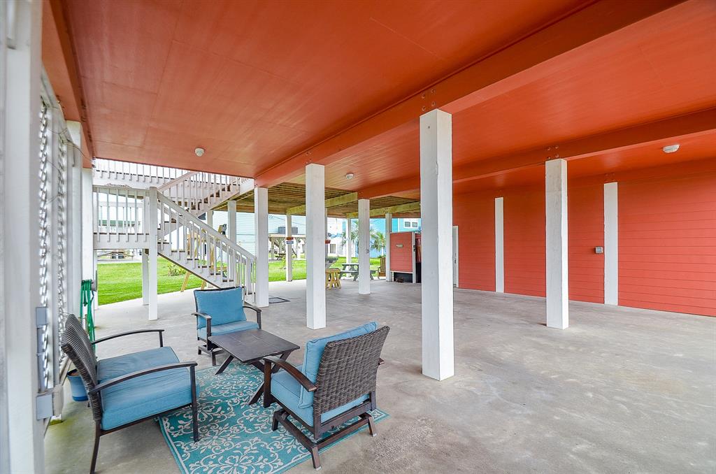 3346 Pirates Cove, Crystal Beach, Texas image 6