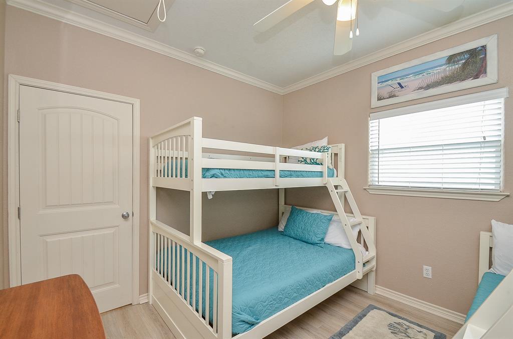3346 Pirates Cove, Crystal Beach, Texas image 21