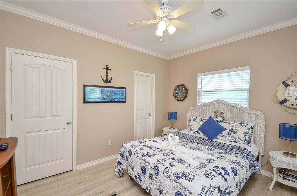 3346 Pirates Cove, Crystal Beach, Texas image 24