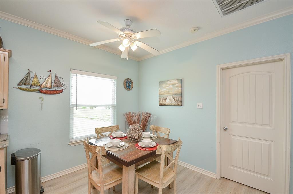 3346 Pirates Cove, Crystal Beach, Texas image 13