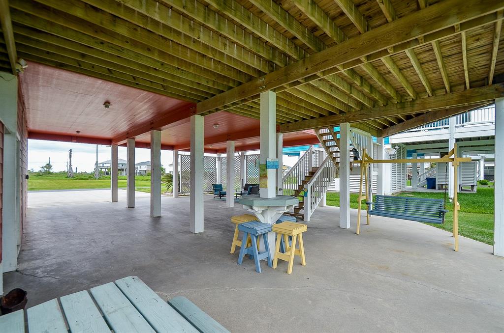 3346 Pirates Cove, Crystal Beach, Texas image 4