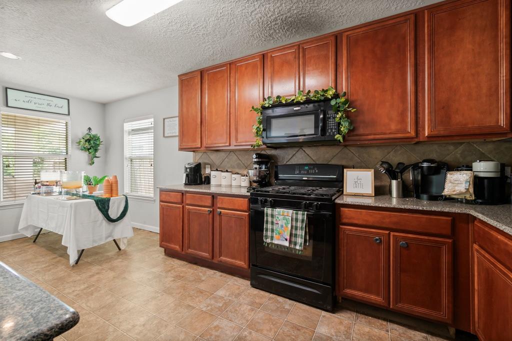 19218 Danphe Landing Court, Tomball, Texas image 15