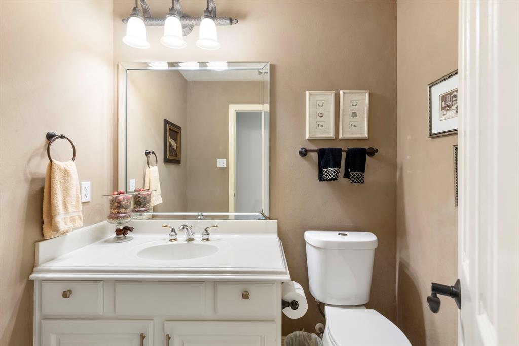 126 W Slatestone Circle, The Woodlands, Texas image 6