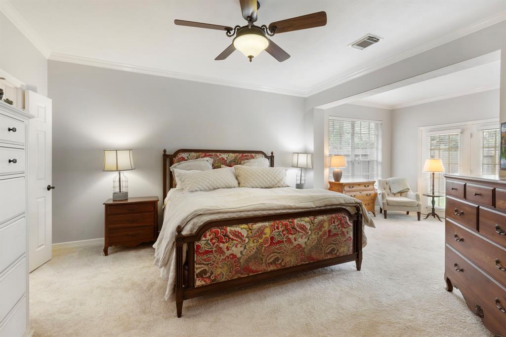 126 W Slatestone Circle, The Woodlands, Texas image 12