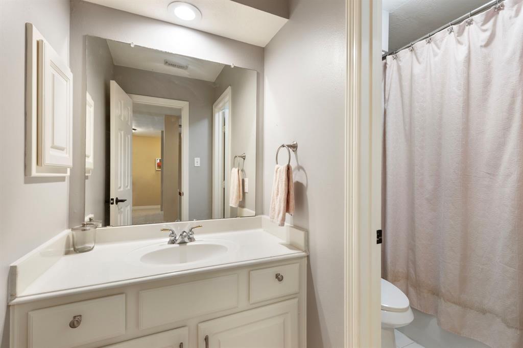 126 W Slatestone Circle, The Woodlands, Texas image 20