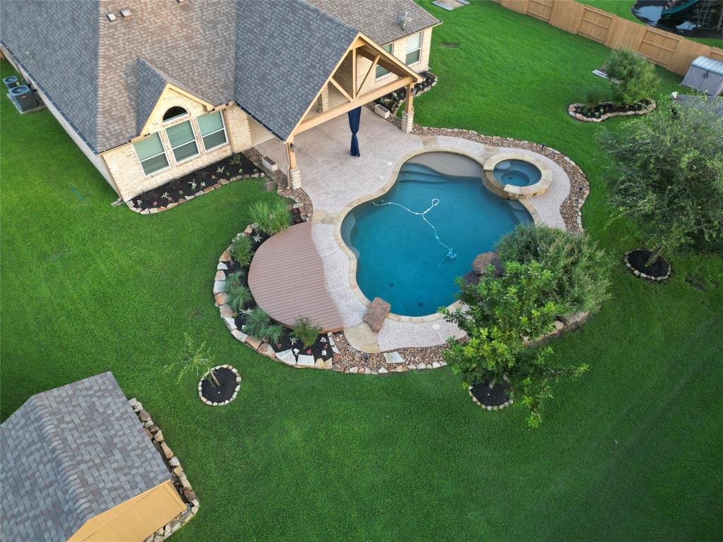 22611 Pineleigh Court