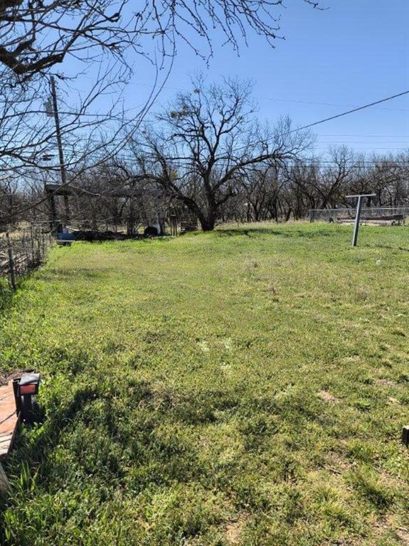 720 Texas Street, Stamford, Texas image 2