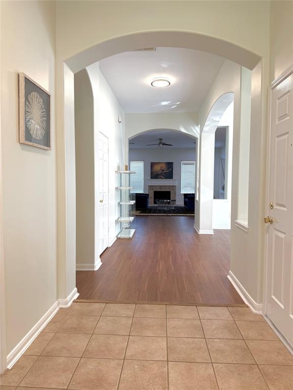 8122 Dune Brook Drive, Pearland, Texas image 13