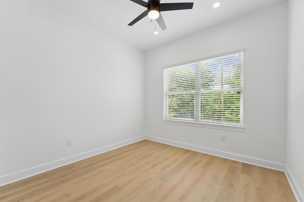 5013 Golden Forest Drive, Houston, Texas image 21