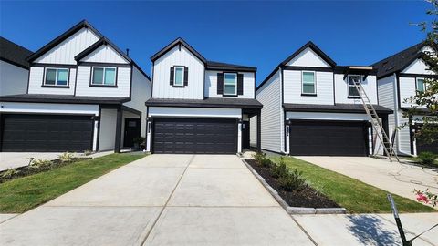 Photo of 3217 Creston Gate Drive, Houston, TX 77047 (MLS # 83423742)